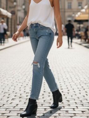 Reformation MIami destroyed High Waist Skinny Blue Jeans Size 28